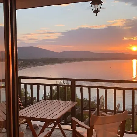 Sunset View Studio